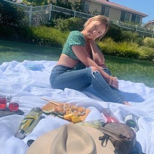 Meet your Posher, Sheila